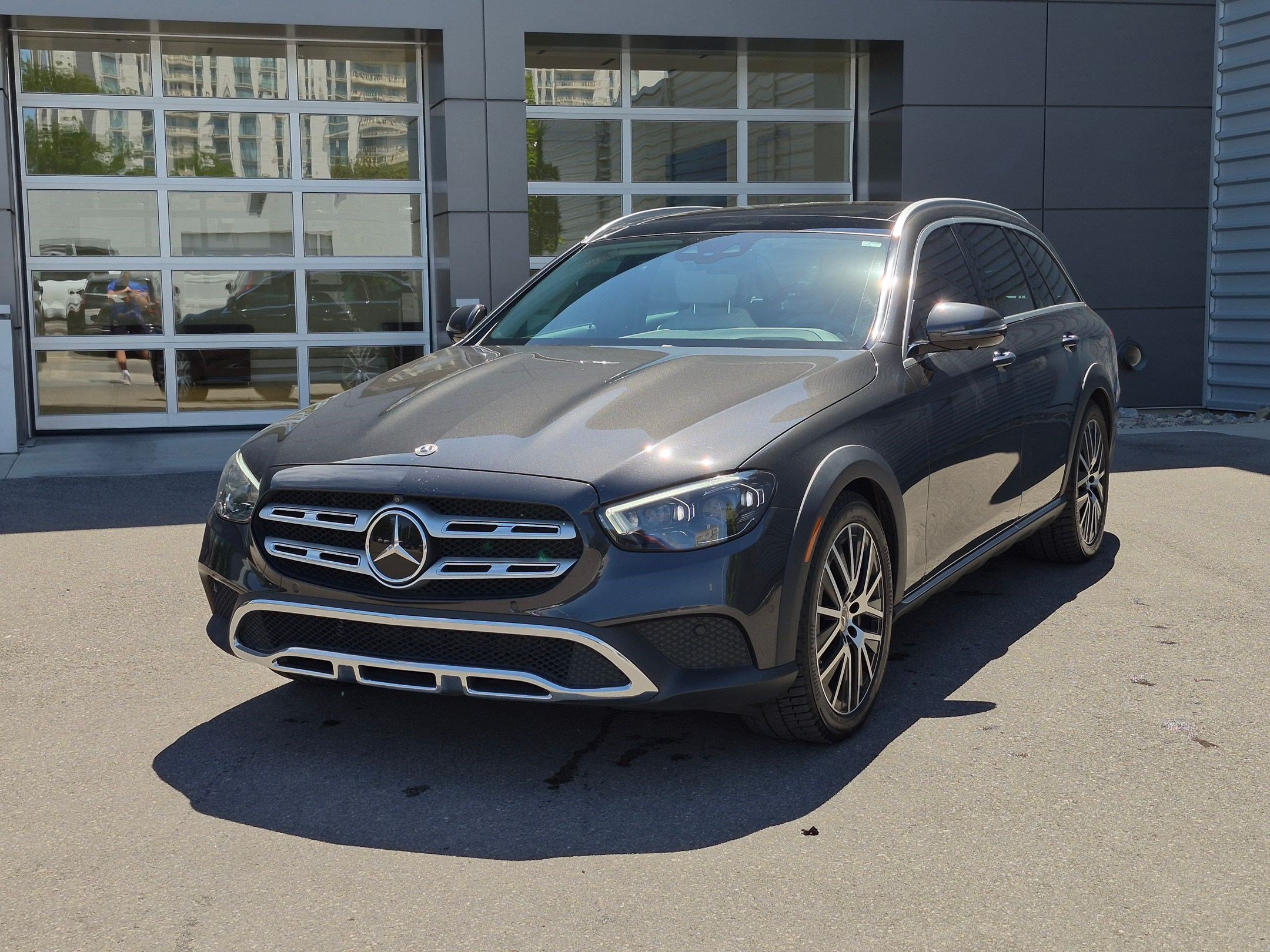 Used 2023 Gray Mercedes-Benz E 450 image 8