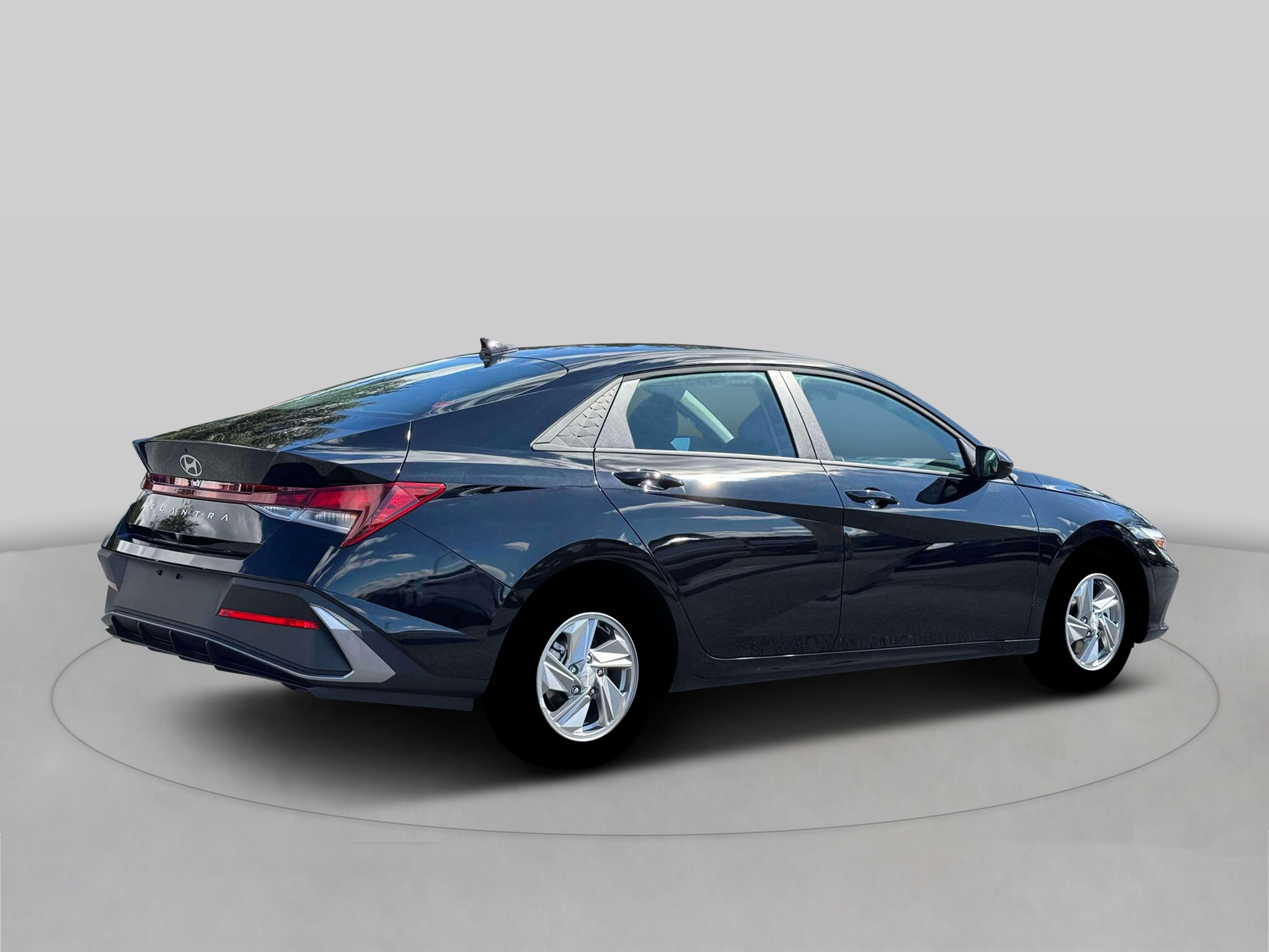 New 2026 Black Hyundai SE image 8