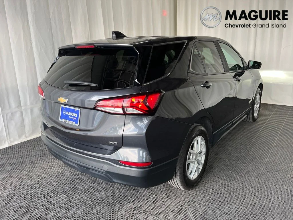 Used 2022 Gray Chevrolet LS image 28