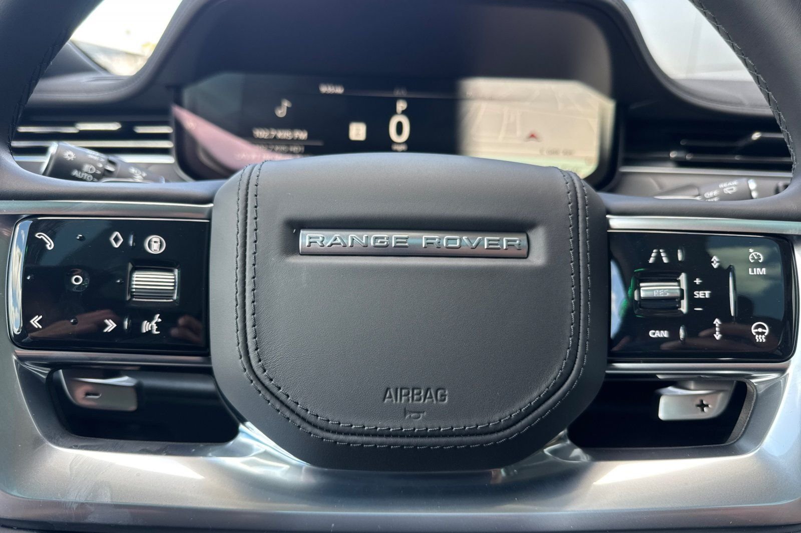 2026 Land Rover Range Rover SE - Photo 26