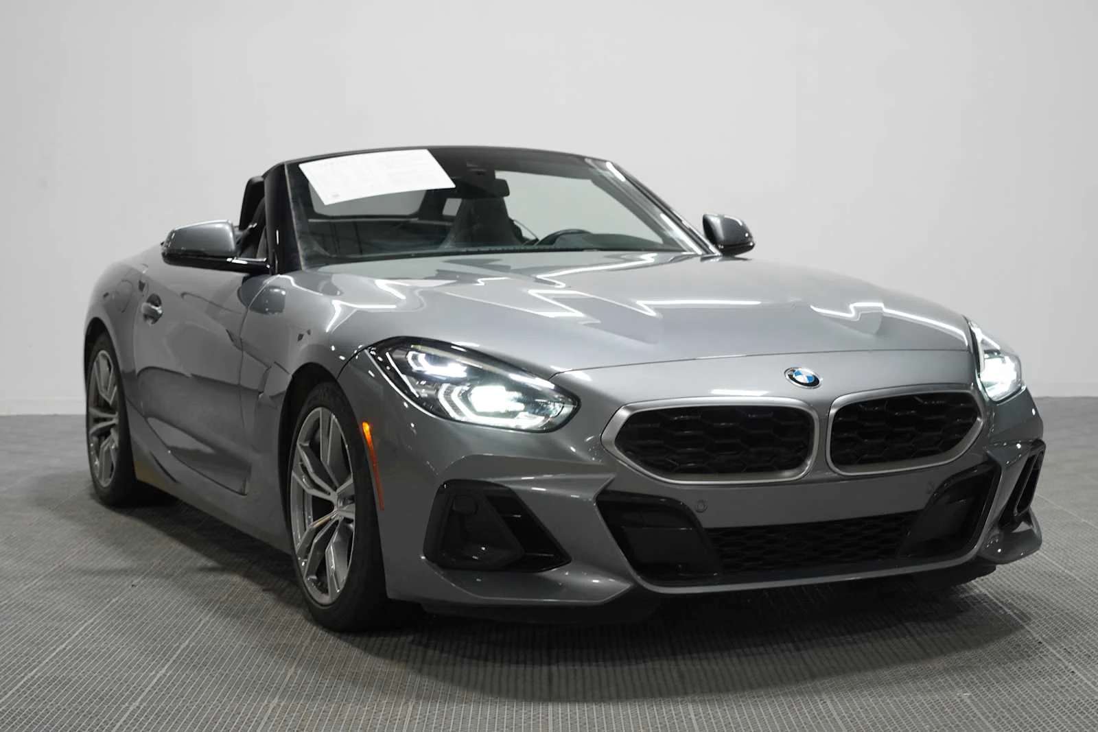Certified Used 2026 Skyscraper Grey Metallic BMW sDrive30i image 3
