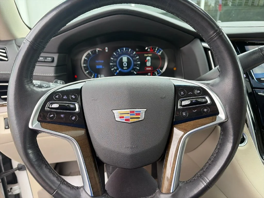 Used 2020 White Cadillac Premium Luxury image 30