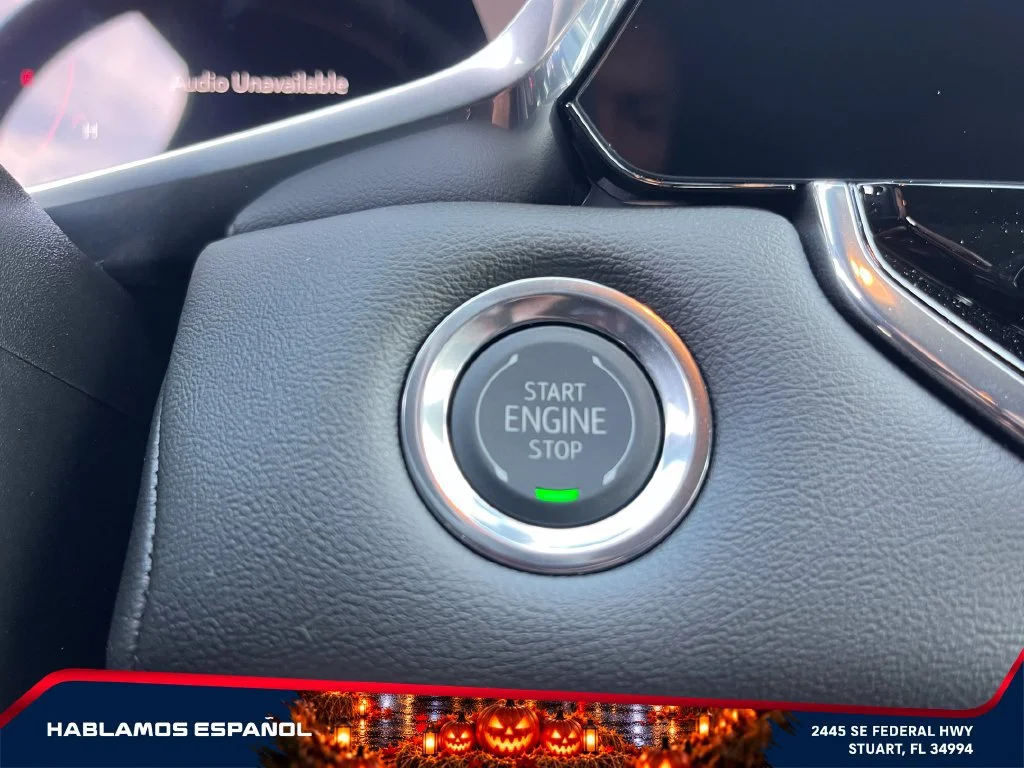New 2026 Summit White GMC Elevation image 28