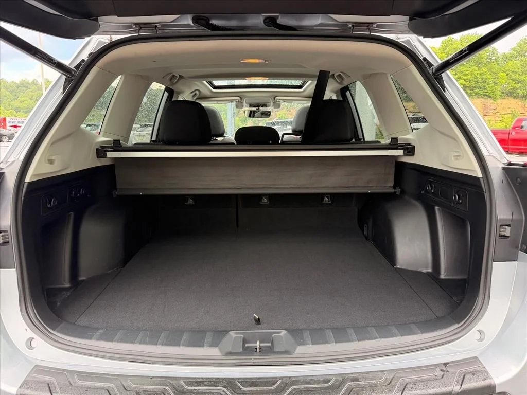 Used 2021 Silver Subaru Premium image 27