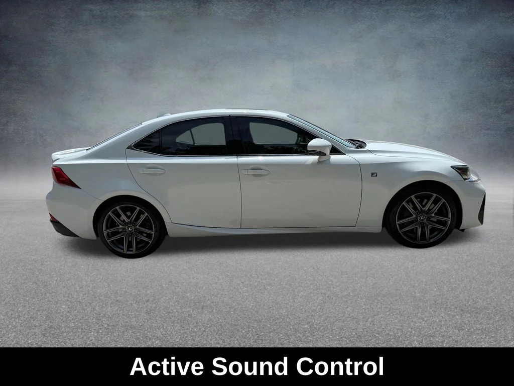 Used 2019 White Lexus 300 image 10