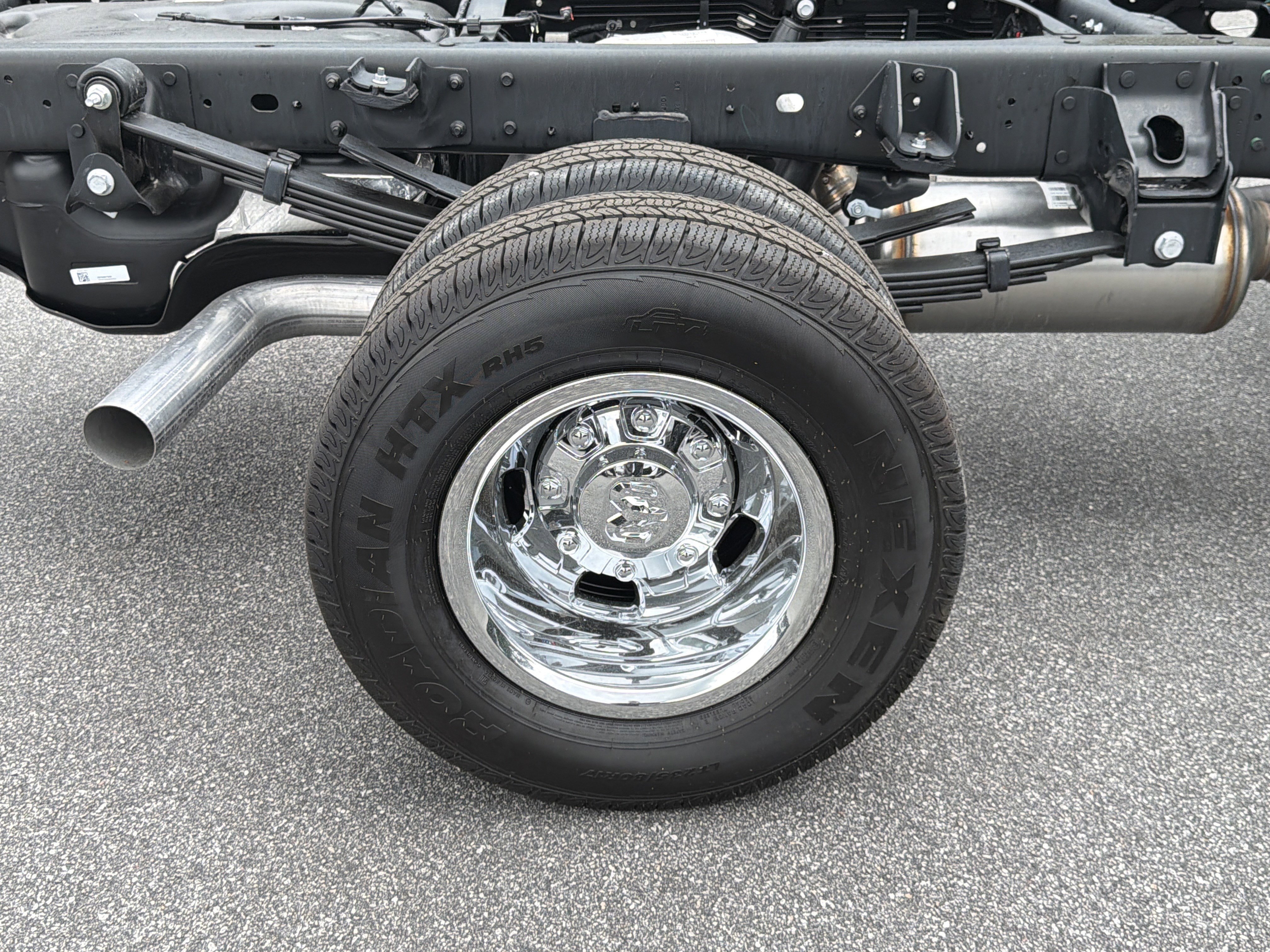 New 2026 Forged Blue Metallic Exterior Paint RAM Tradesman image 21
