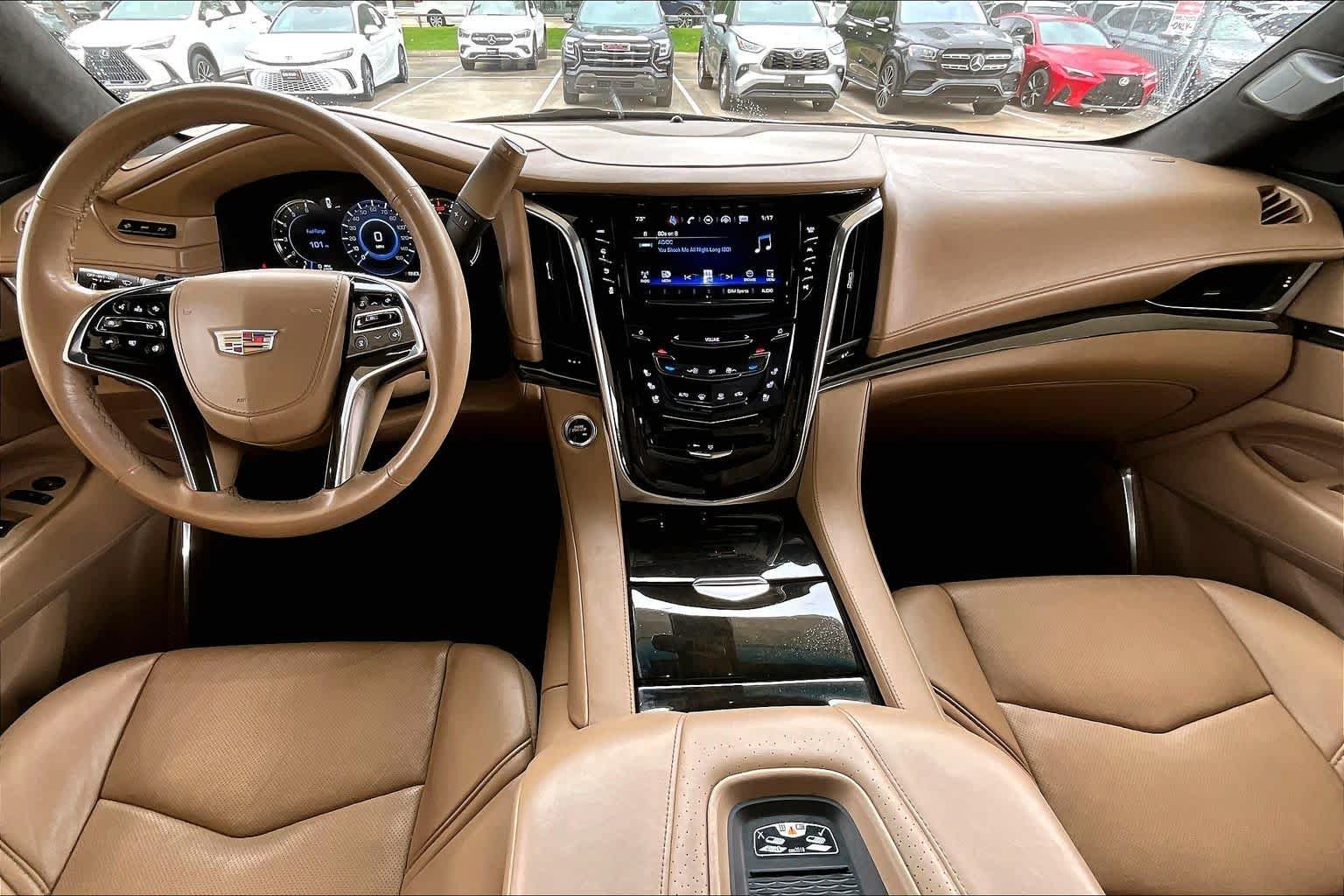 Used 2020 Crystal White Tricoat Cadillac Platinum image 13