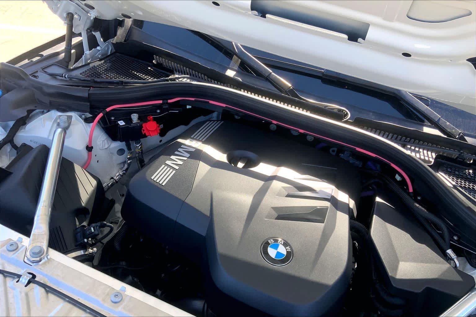 Used 2026 Alpine White BMW 30 xDrive image 17