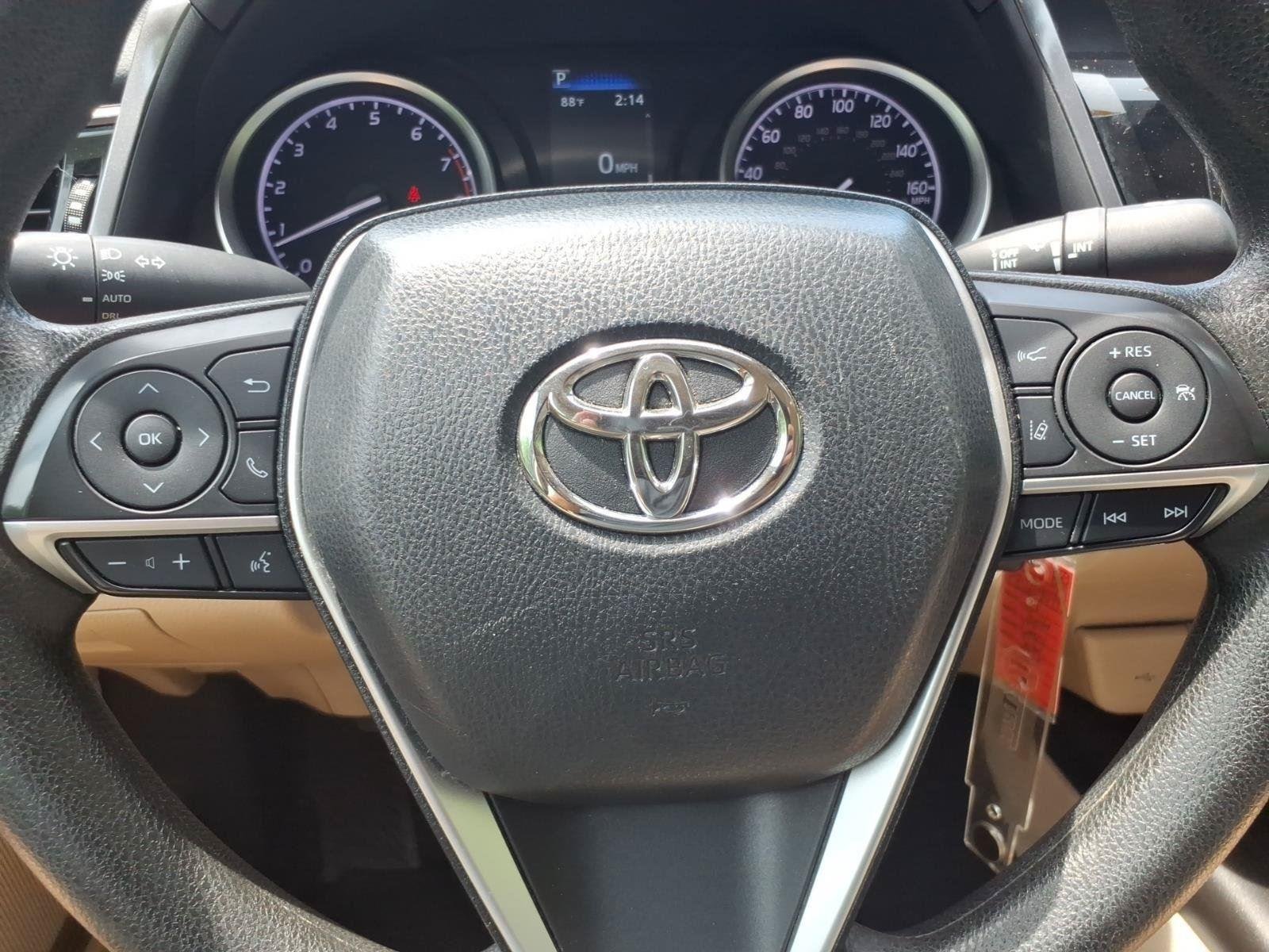 Used 2024  TOYOTA  image 18
