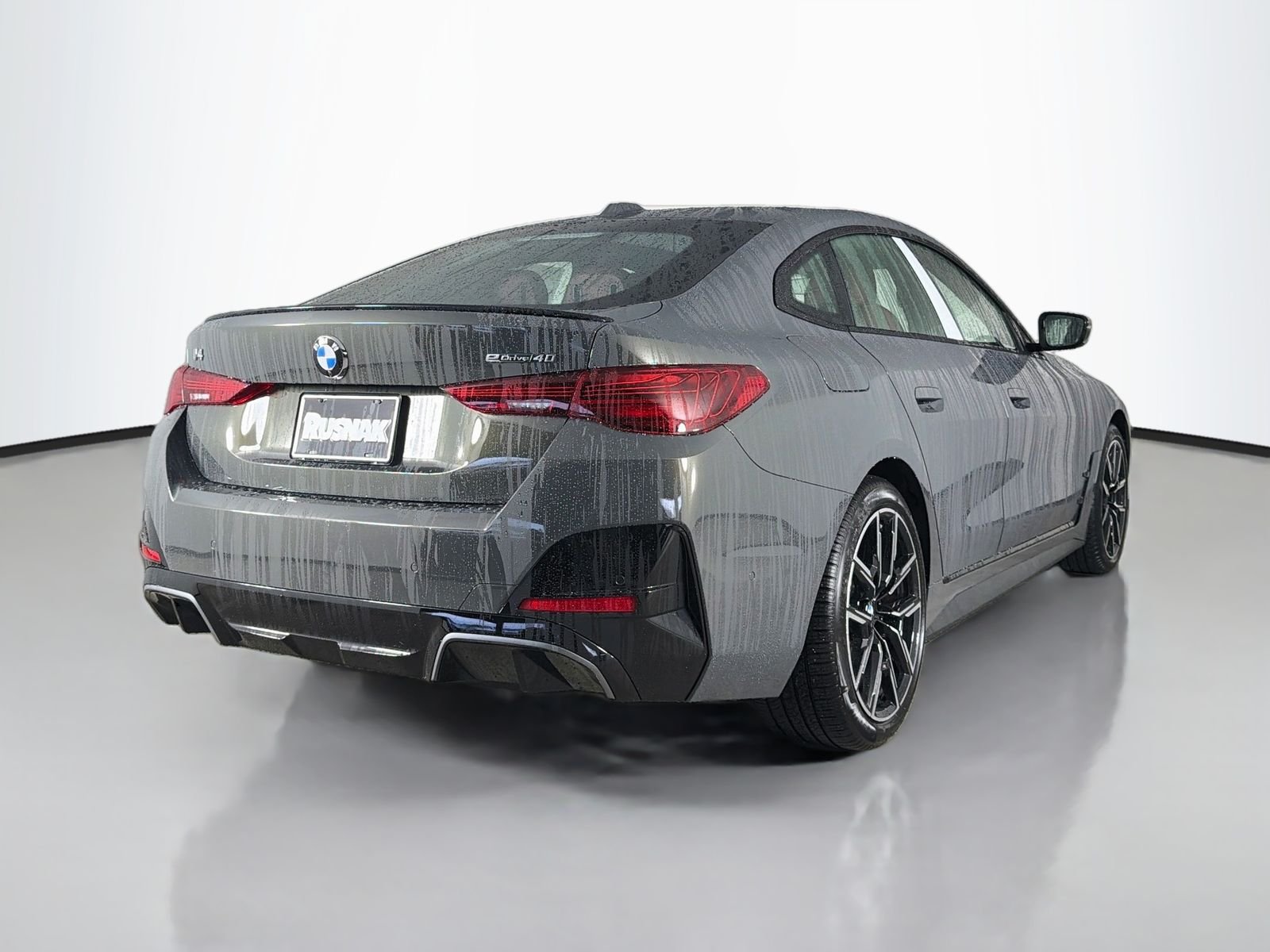 New 2026 Dravit Grey Metallic BMW eDrive40 image 7