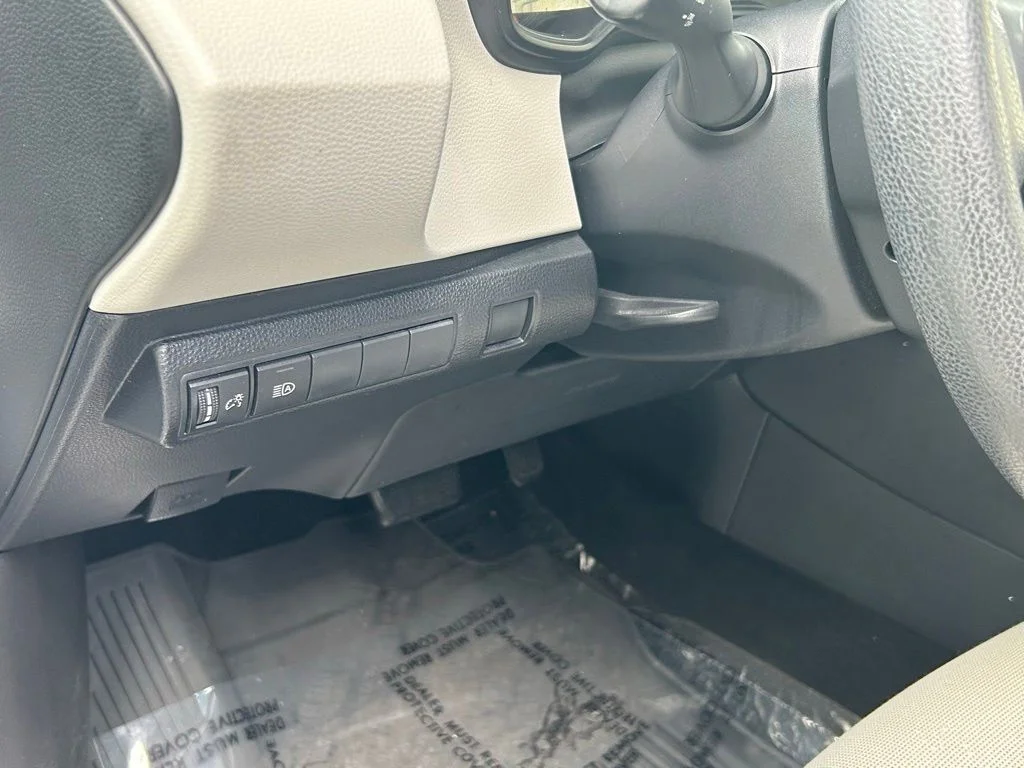 Certified Used 2022 Silver Toyota LE image 17