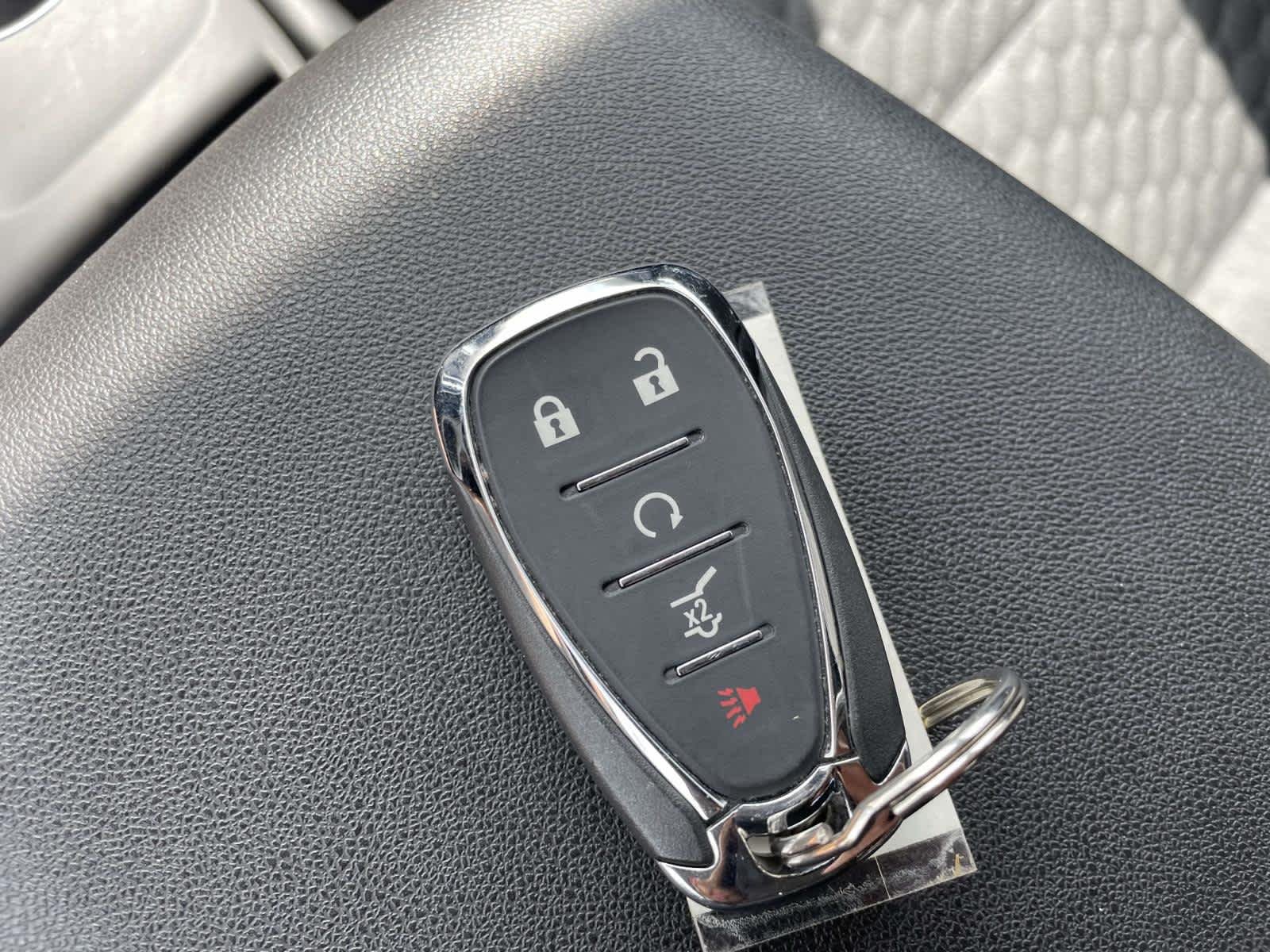 Used 2018 STORM BLUE METALLIC Chevrolet LT image 4