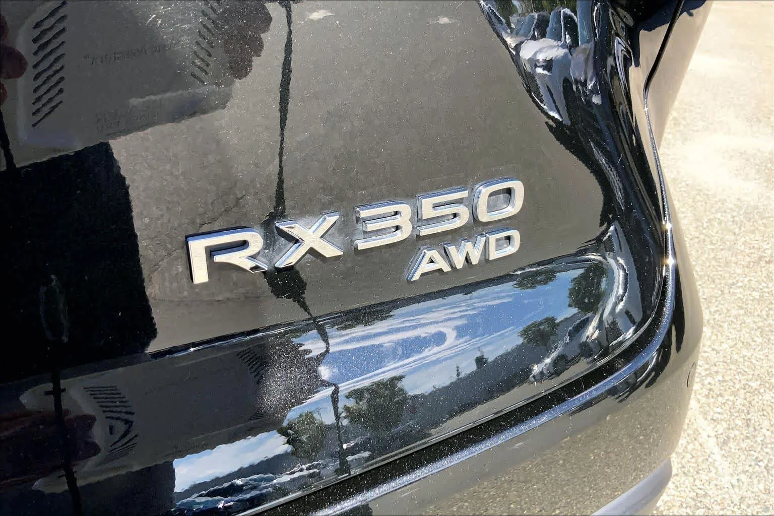 Certified Used 2024 CAVIAR Lexus Premium Plus image 10