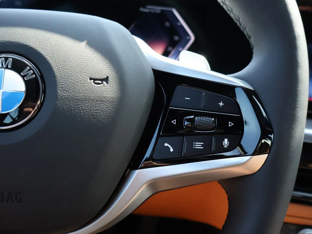 2025 BMW 3 Series 330i - Photo 42