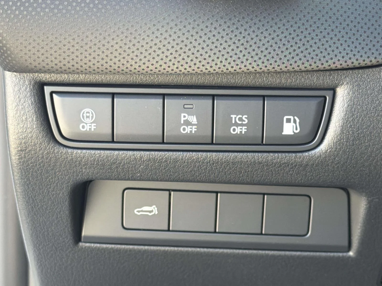New 2026 Wind Chill Pearl Mazda Preferred AWD image 18