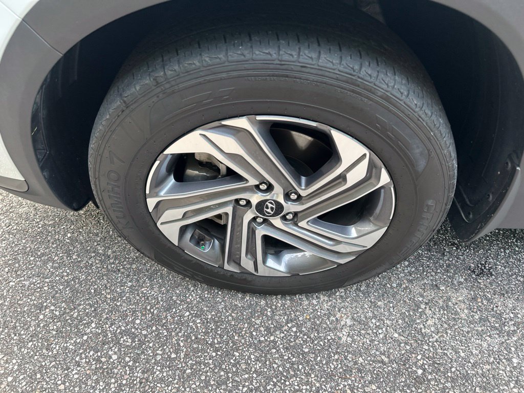 2023 Hyundai Santa Fe SE - Photo 12