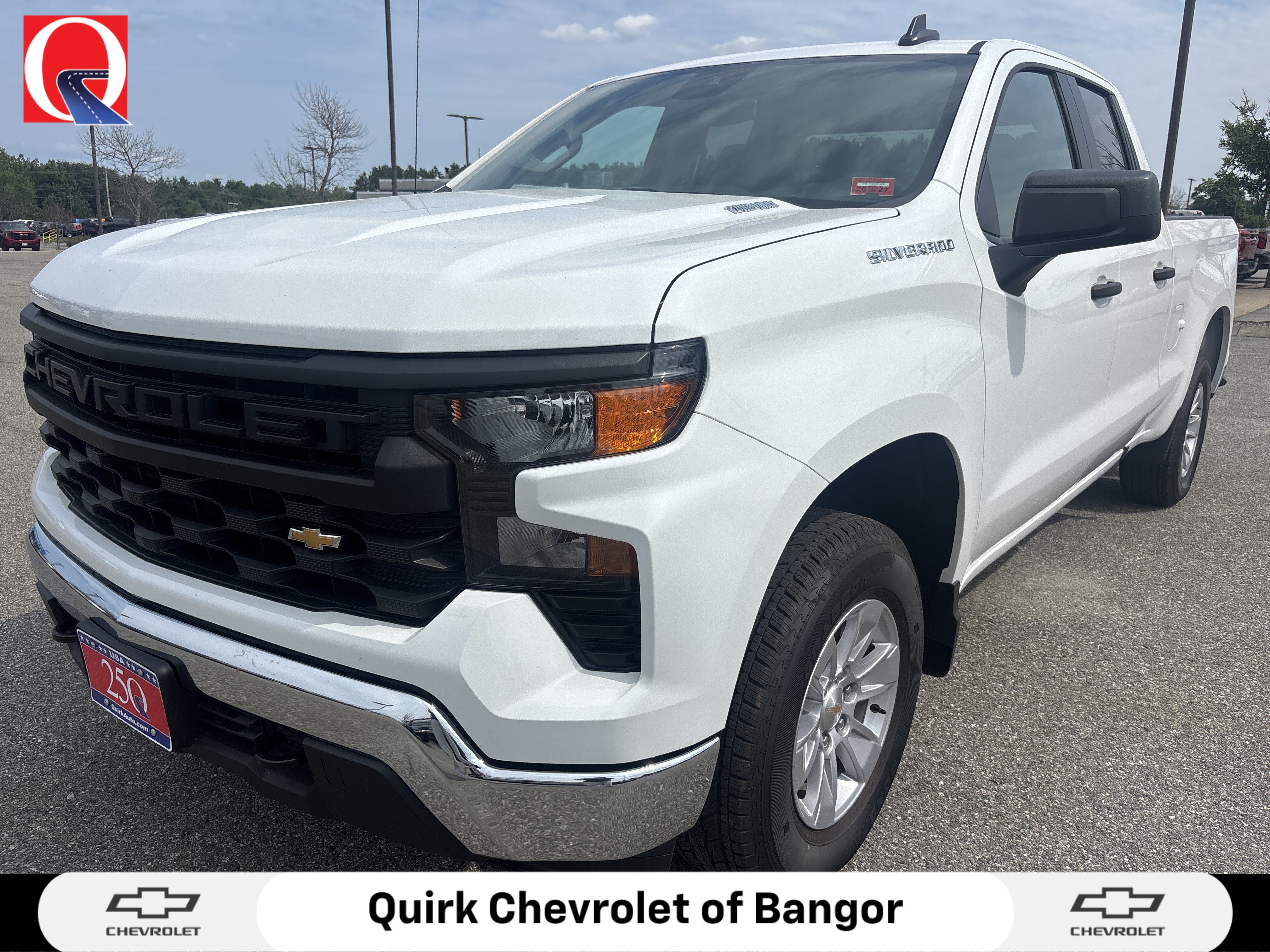 New 2025 Summit White Chevrolet WT image 1
