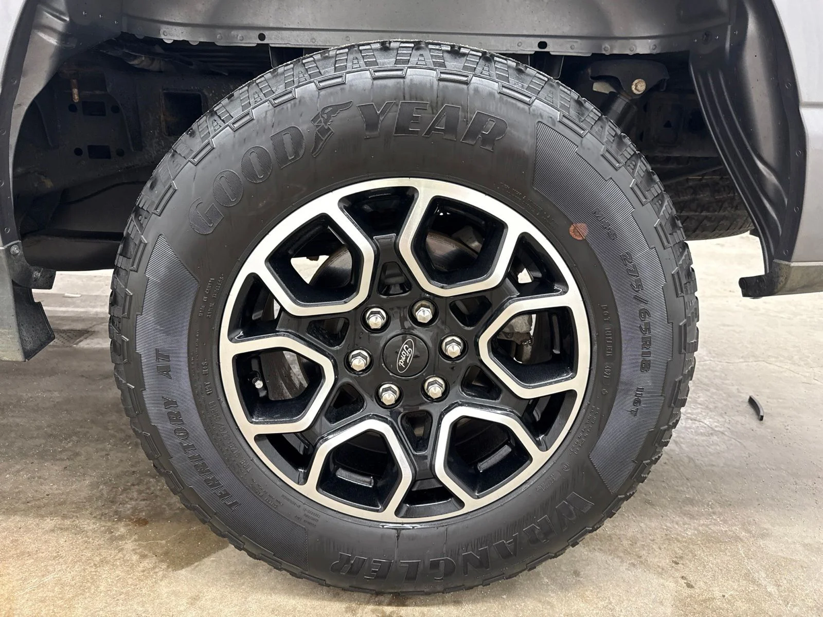 Used 2022 Gray Metallic Ford XLT image 13