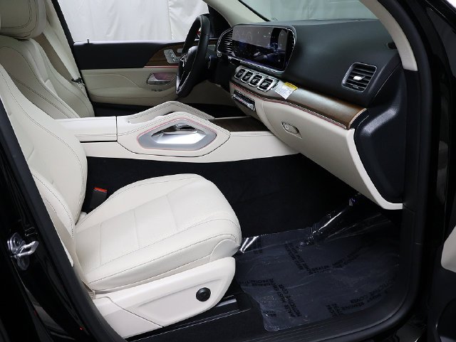 Certified Used 2026 Black Mercedes-Benz GLE 350 image 37