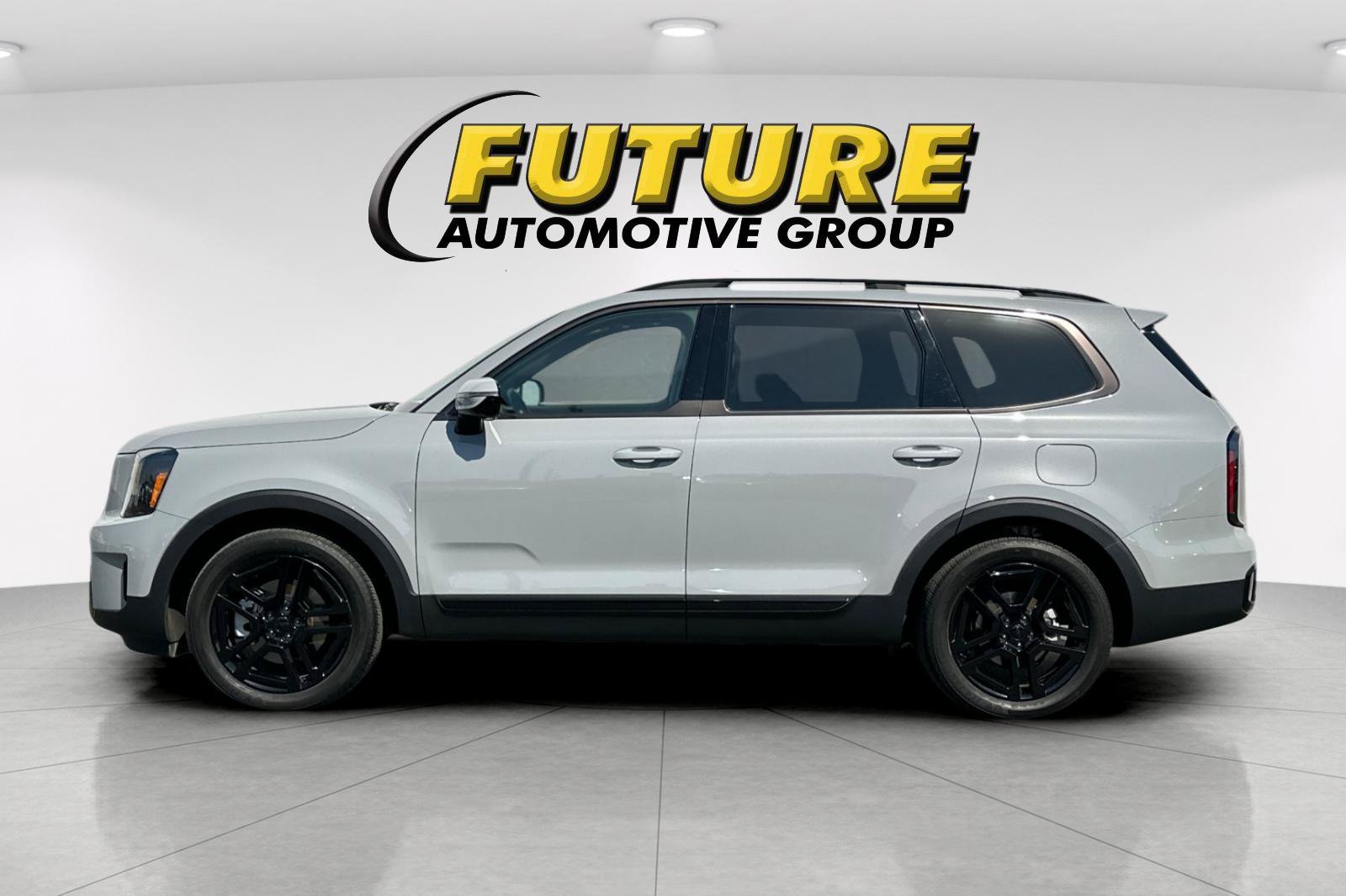 Used 2025 Gray Kia SX-Prestige X-Line image 7