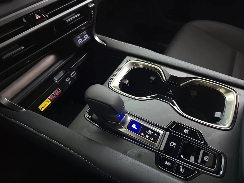 New 2026 Eminent White Pearl Lexus PREMIUM image 23