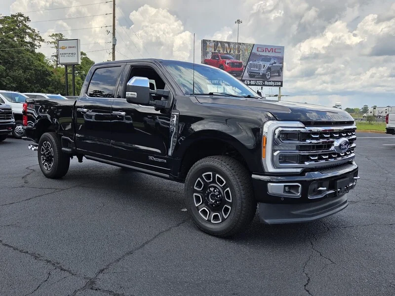 Used 2024 Black Metallic FORD PLATINUM 4WD CREW CAB 6.75