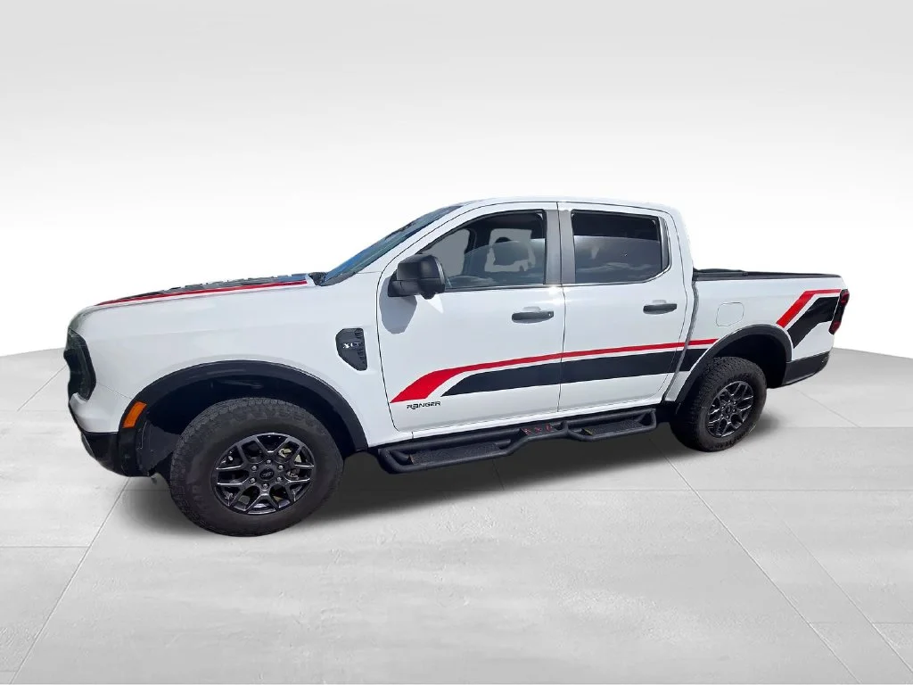 Used 2024 White Ford XLT image 6