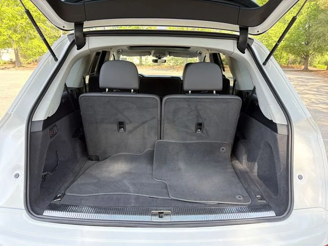 Used 2023 White Audi 55 Premium Plus image 25