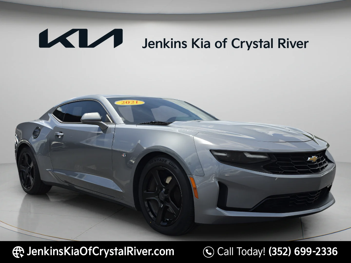 Used 2021 Satin Steel Gray Metallic Chevrolet 1LT image 1