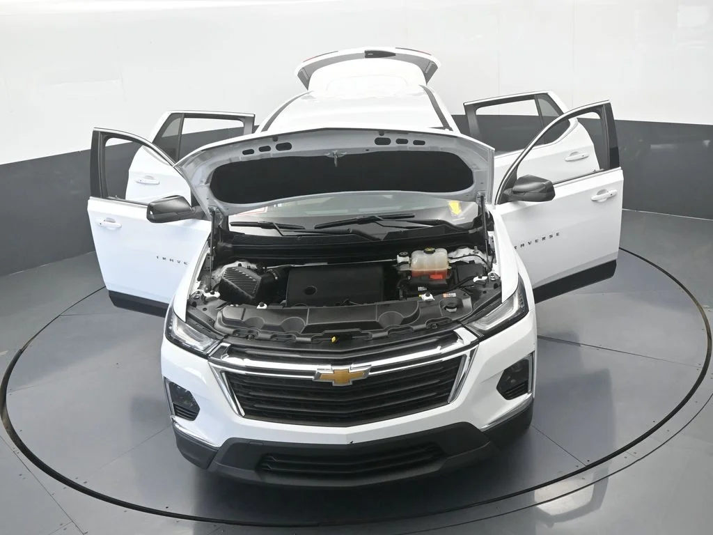 Used 2022 Summit White Chevrolet LS image 68