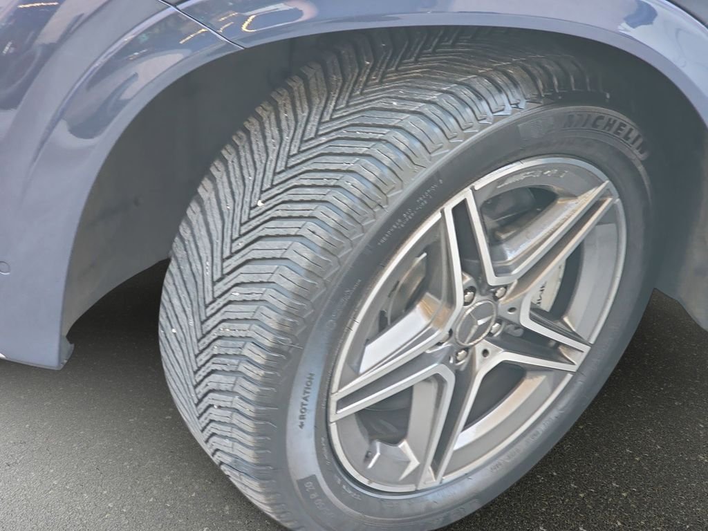 Used 2024 Blue Mercedes-Benz GLE 53 AMG® image 35