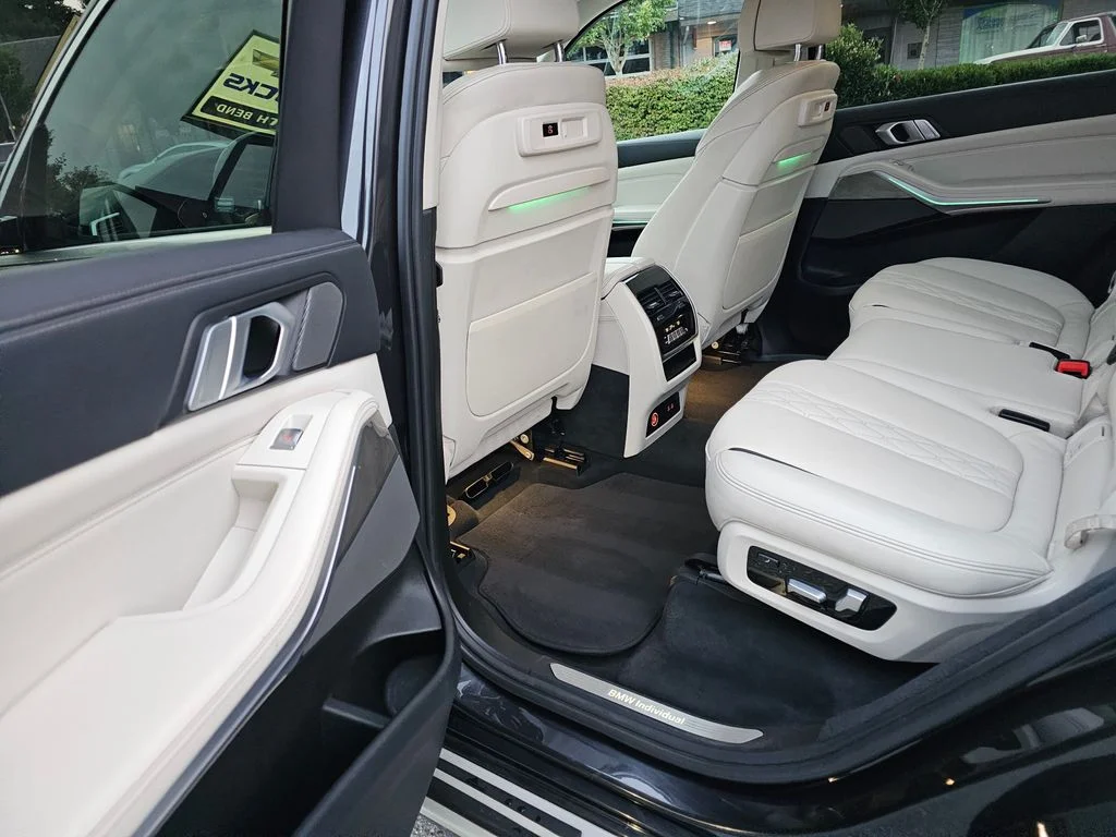 2020 BMW X7 40i - Photo 18