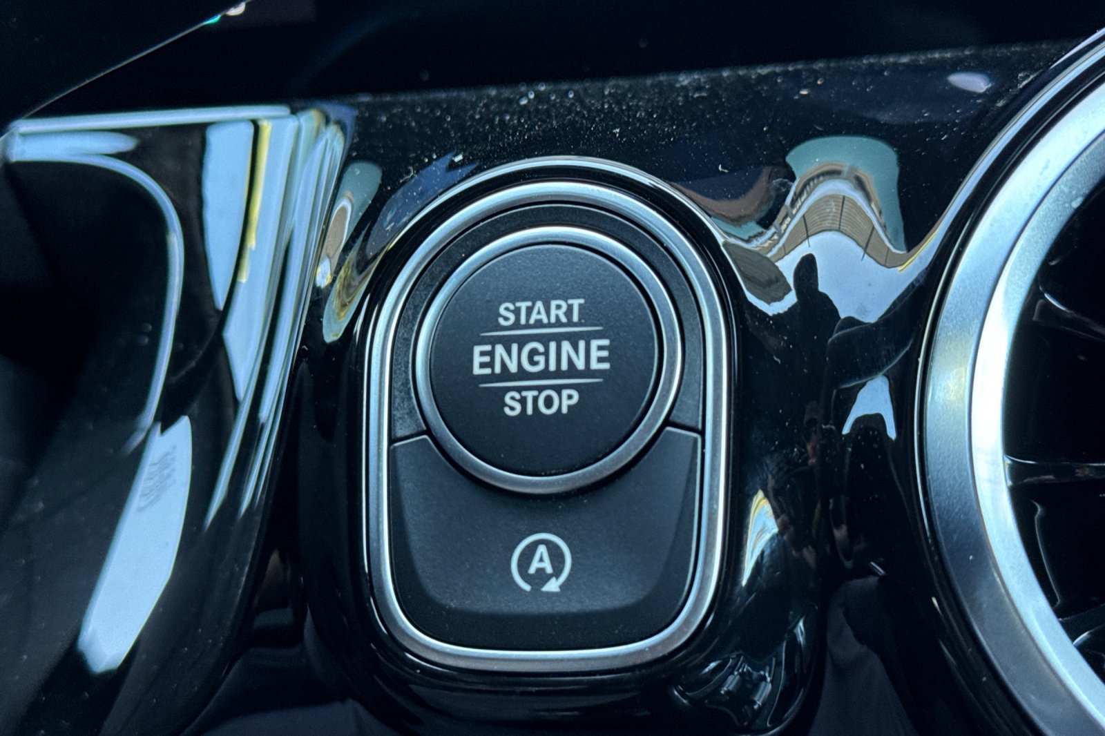 New 2026 Polar White Mercedes-Benz GLA 250 image 19