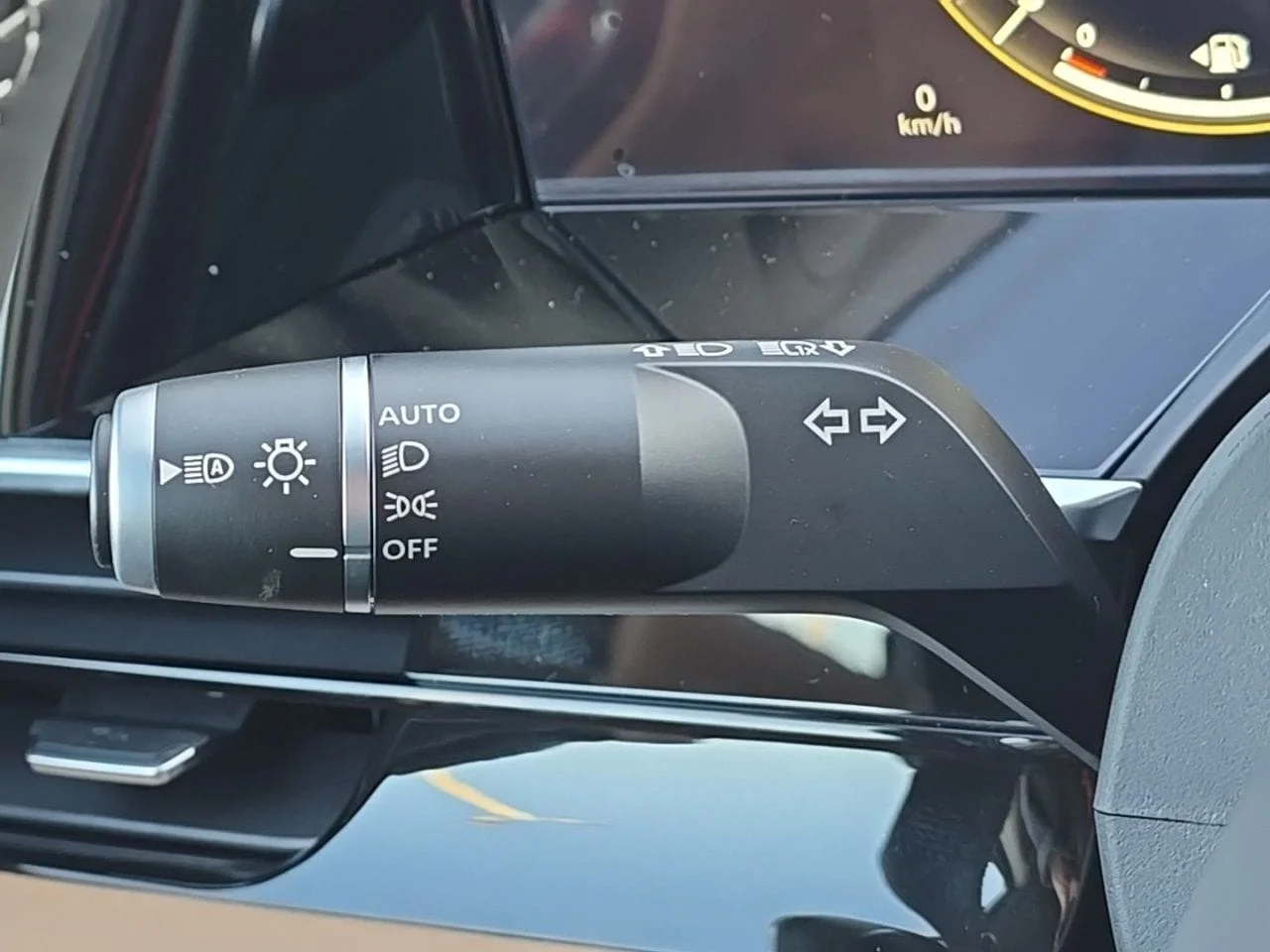 New 2026 BLACK OBSIDIAN INFINITI Luxe 4WD image 22