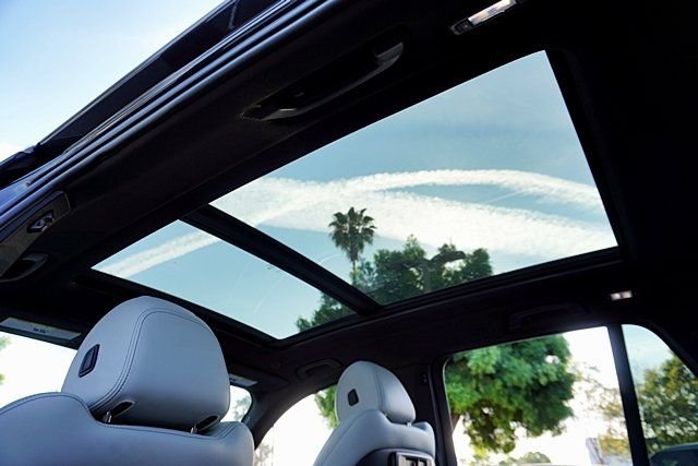 Used 2023 Gray BMW xDrive40i image 16