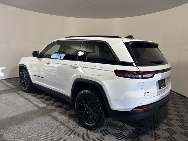 New 2026 White Jeep Altitude image 4