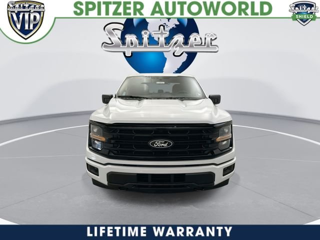 New 2026 Oxford White Ford XLT image 4