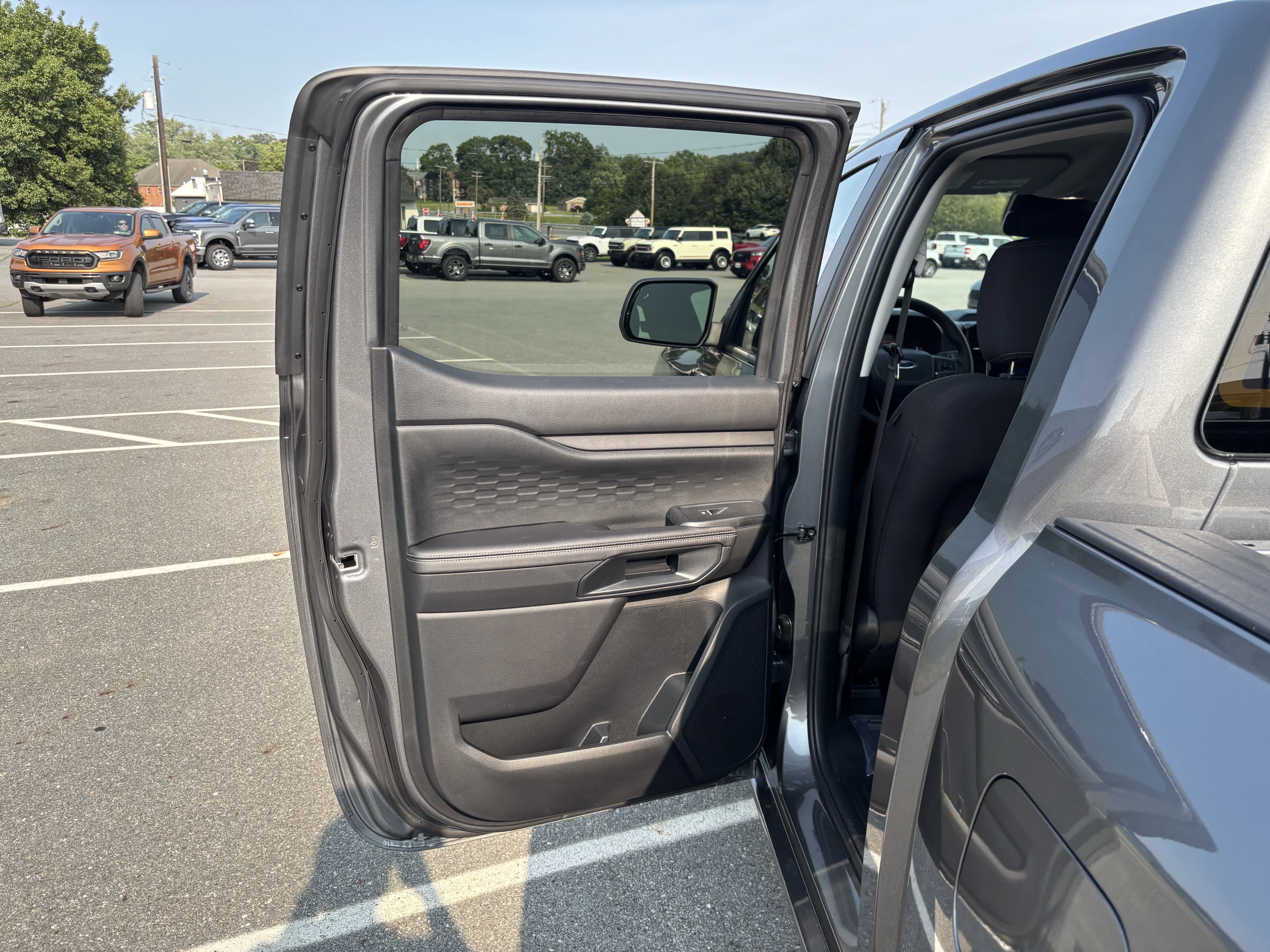 New 2026 Carbonized Gray Metallic Ford XLT image 30