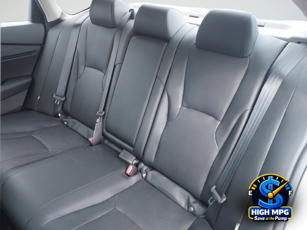 Used 2024 White Honda Touring image 36