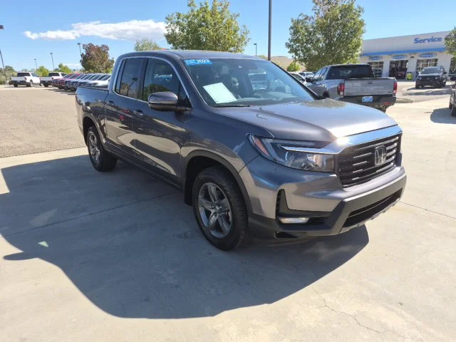 Certified Used 2023 Modern Steel Metallic Honda AWD RTL image 6