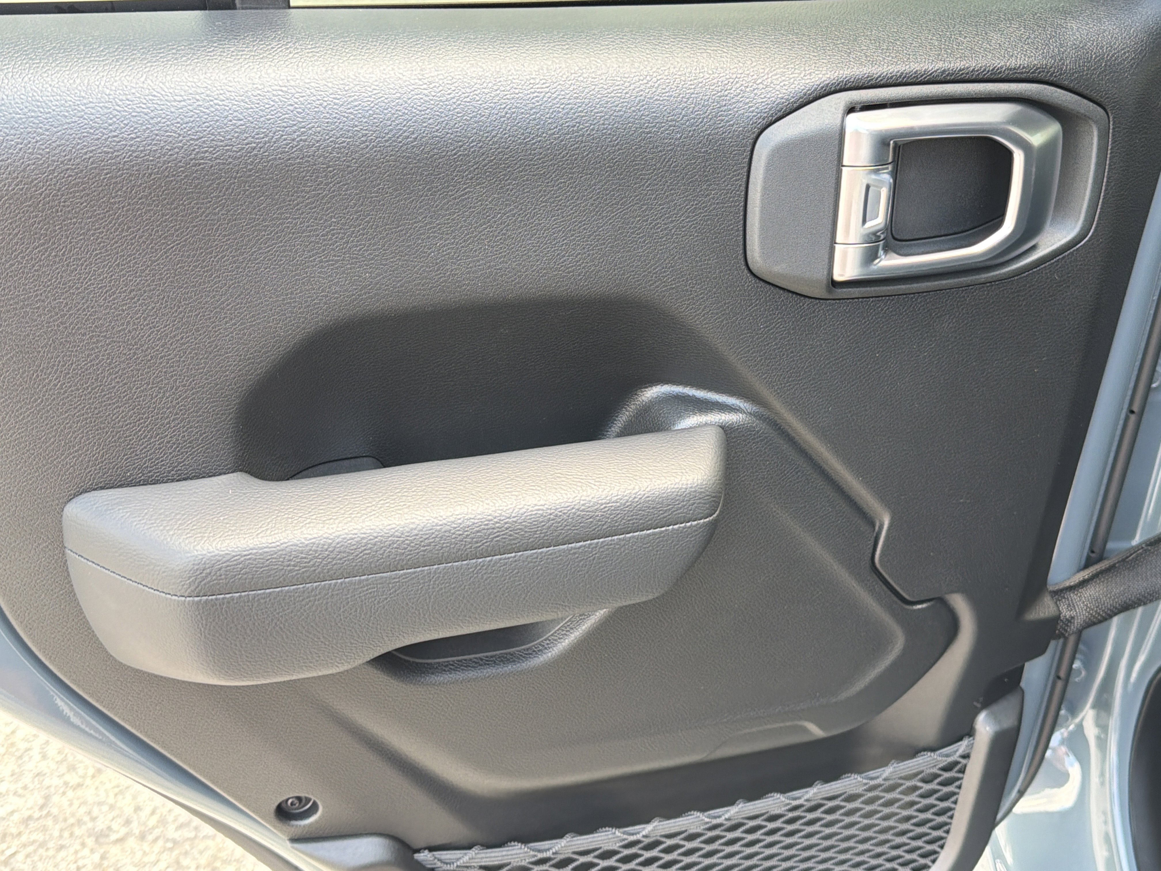 New 2026 Anvil Clear-Coat Exterior Paint Jeep Sport S image 22