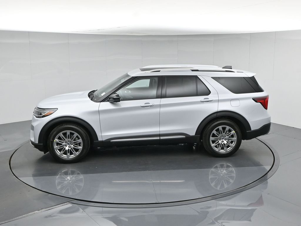 New 2026 Star White Metallic Tri-Coat Ford Platinum image 46