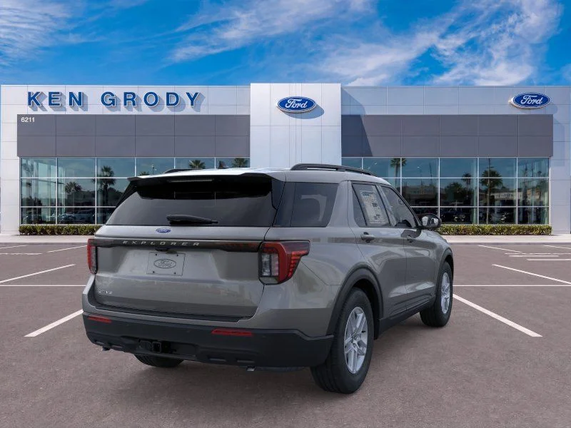 New 2026 Carbonized Gray Metallic Ford Active image 8