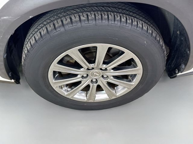 Used 2017  Lexus 200t image 30