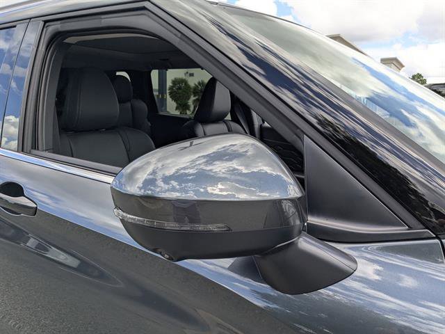 Used 2025 Graphite Gray Mitsubishi SEL image 12