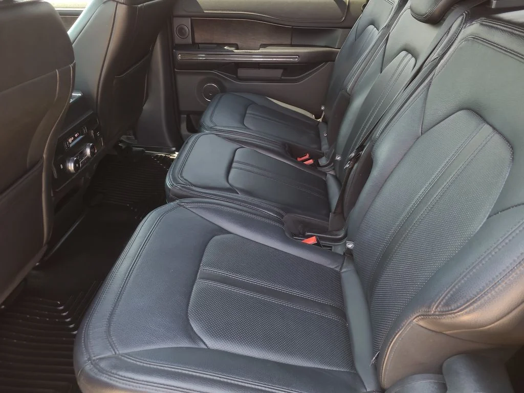 Used 2018 Gray Ford Limited image 18