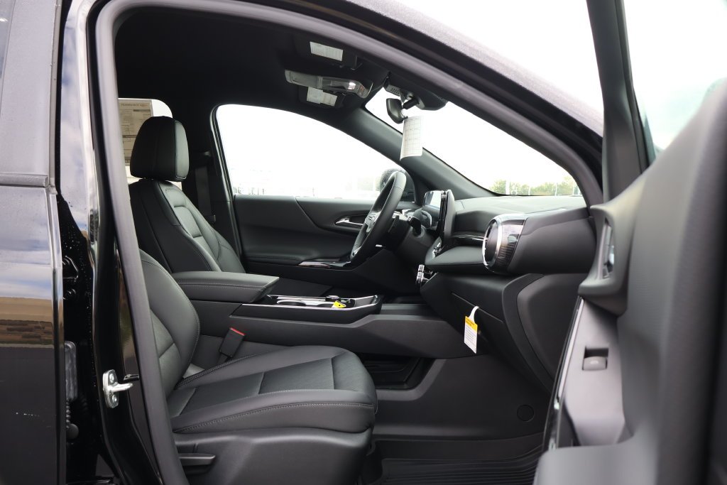 2027 Chevrolet Equinox LT - Photo 42