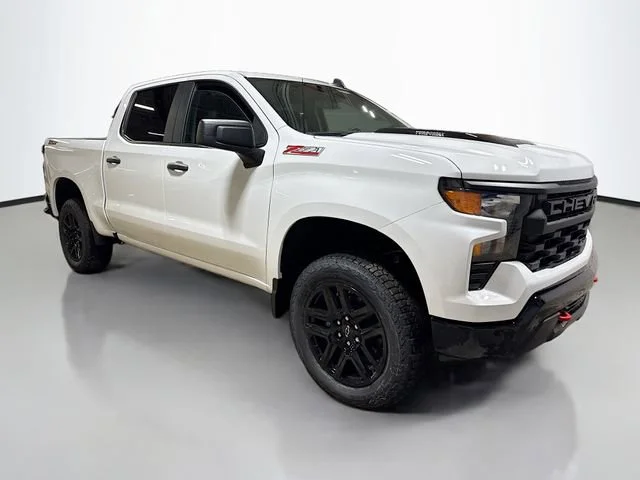 New 2026 Summit White Chevrolet Custom Trail Boss image 5