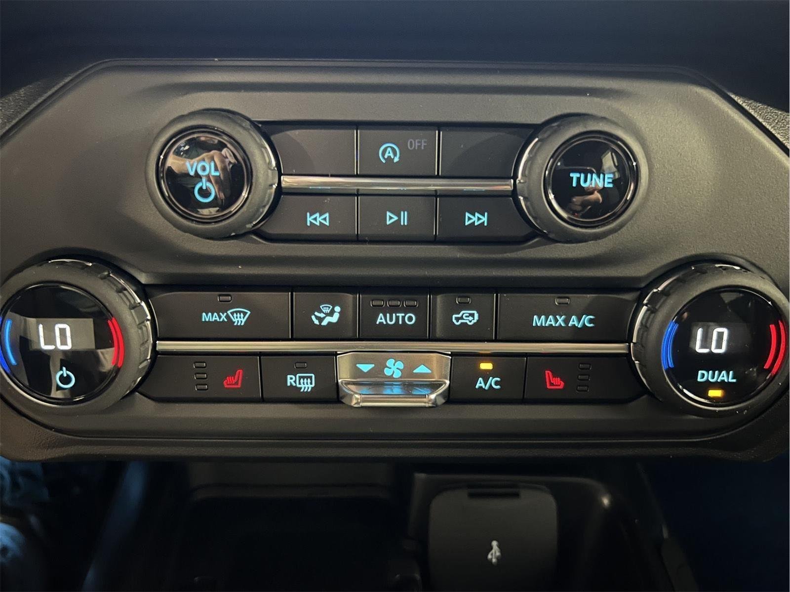 New 2026 Carbonized Gray Metallic Ford Big Bend® image 67