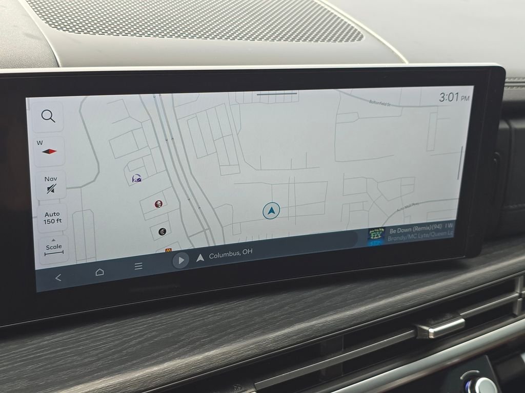 Used 2024 White Hyundai Limited image 31